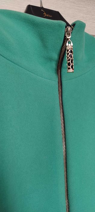 Продам пальто. В подарок длинные перчатки.