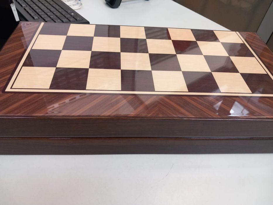 Joc table, calitate, 49x50, magnetic. Nou!