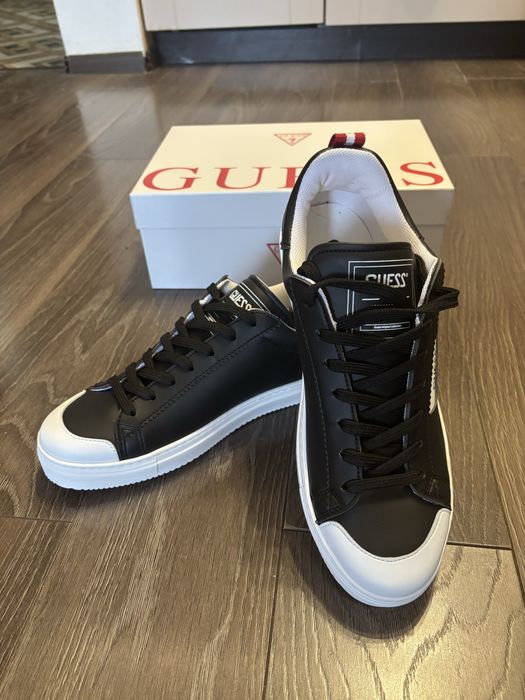 Мъжки кожени кецове Guess