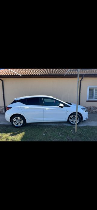 Opel Astra 1. 6 CDTI   2017 г.   110 к. с.   144 000 км Гр. Търговище