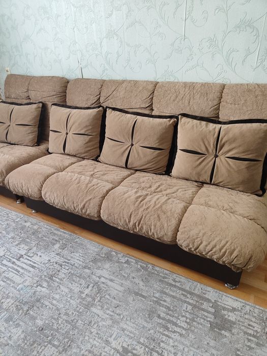 Продаю диван, кресло