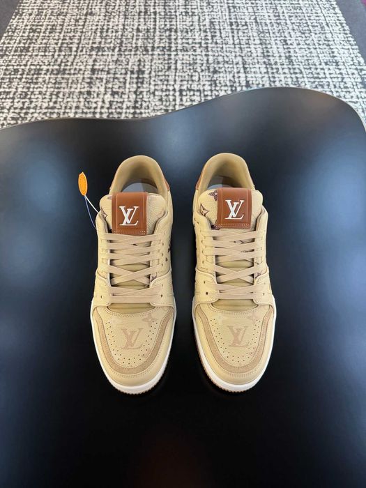 Adidasi Louis Vuitton Trainers Premium