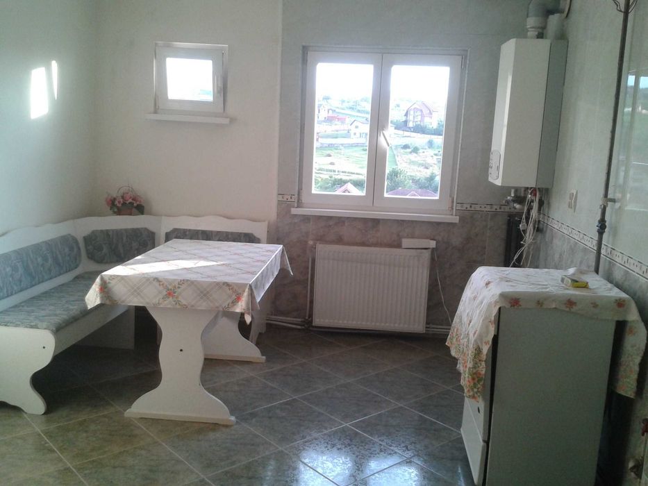 Vand apartament 3 camere
