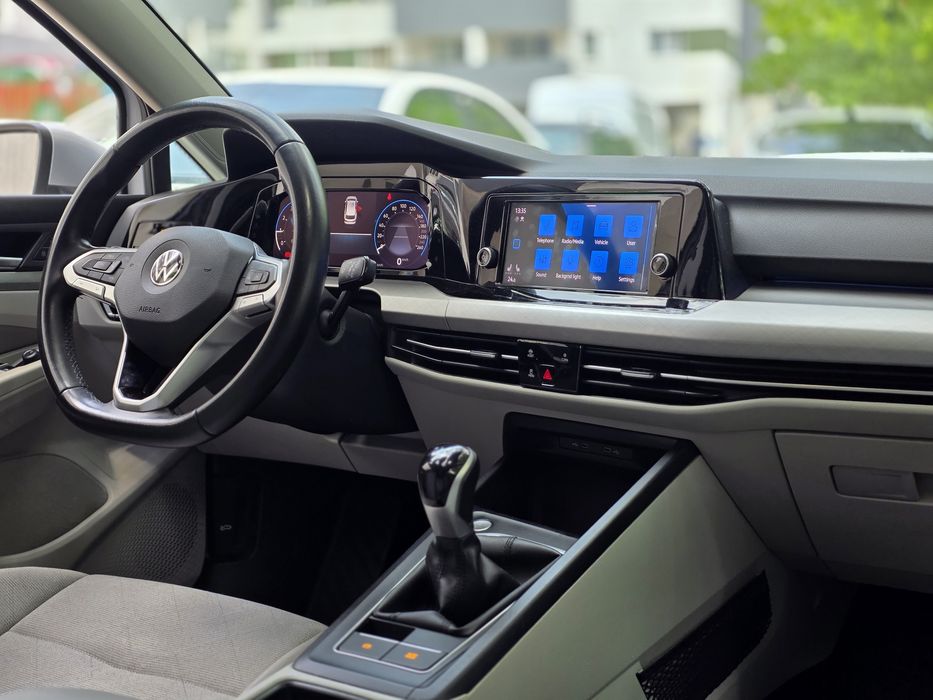 VOLKSWAGEN Golf 2021 — imagine 5