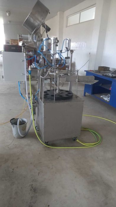 Бутилираща машина и газирблок+воден съд