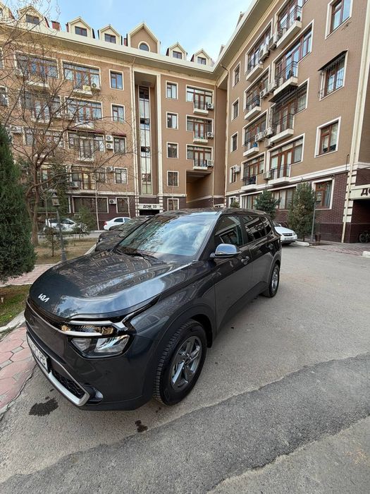 Кия каренс 2024 8 ой хеч кати бумаган петно хам йук хали янги Хиди бор