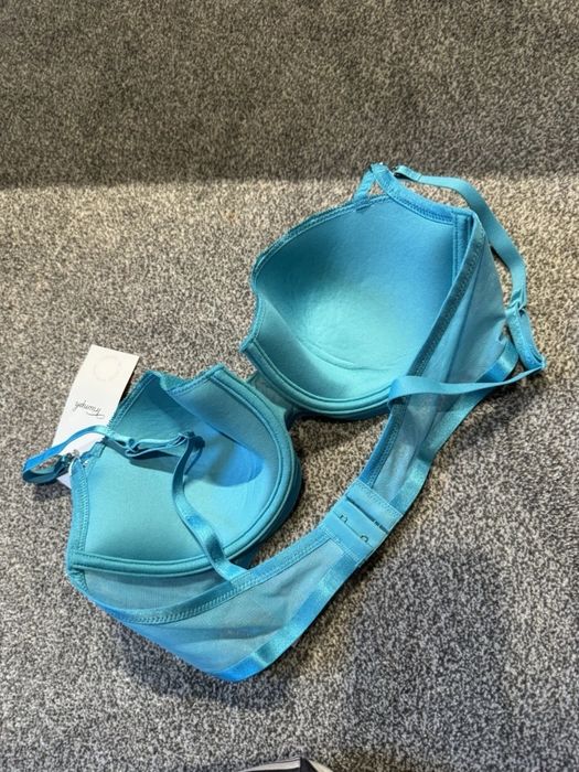 Triumph Crazy Stupid Love 38C и Women's Harmony  38B