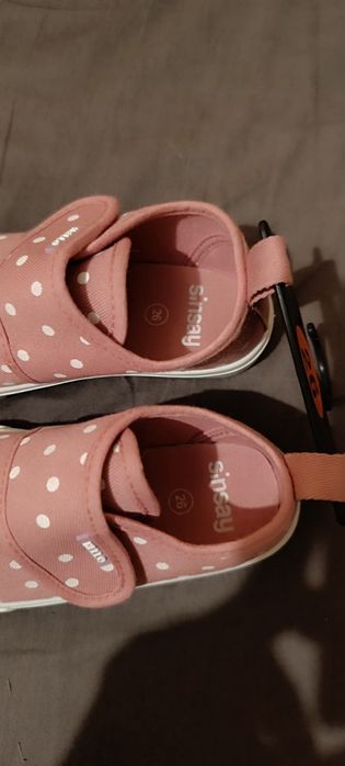 Нови красиви кецове за момиче номер 26