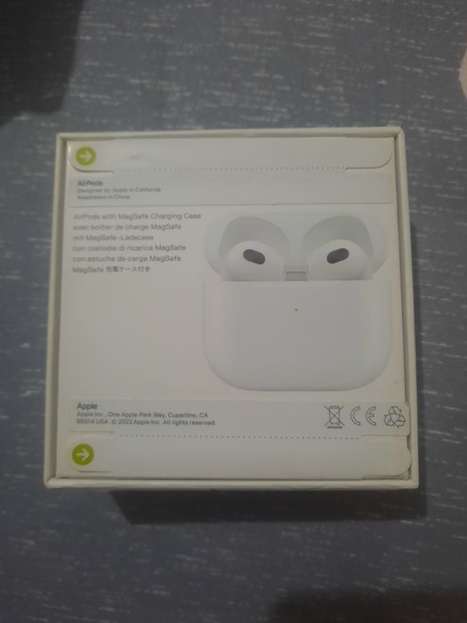 Airpods apple  беспроводные наушники