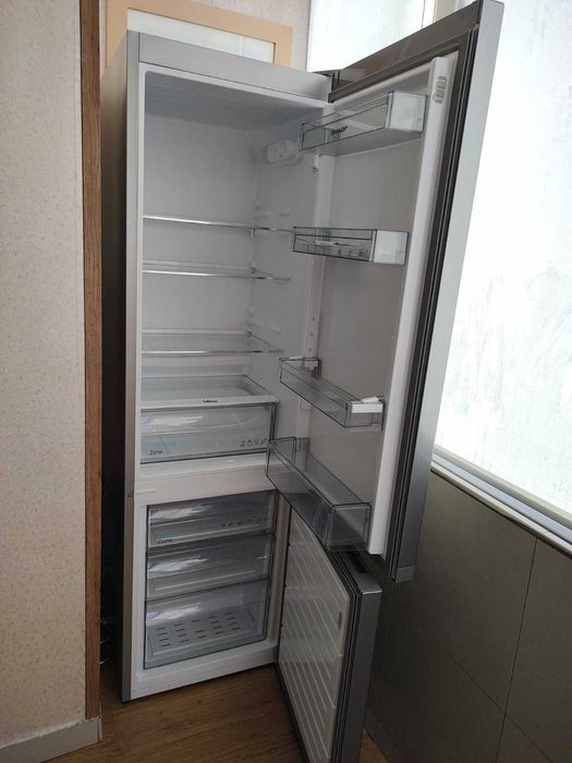 Дава се под наем Четиристаен апартамент в Пловдив, Център - 120 кв.м за 510 € - Снимка #7