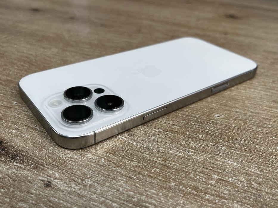 iPhone 16 Pro Max 256GB 100% Бат 11 Цикъла Гаранция