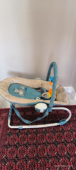 Продам детский шезлонг.