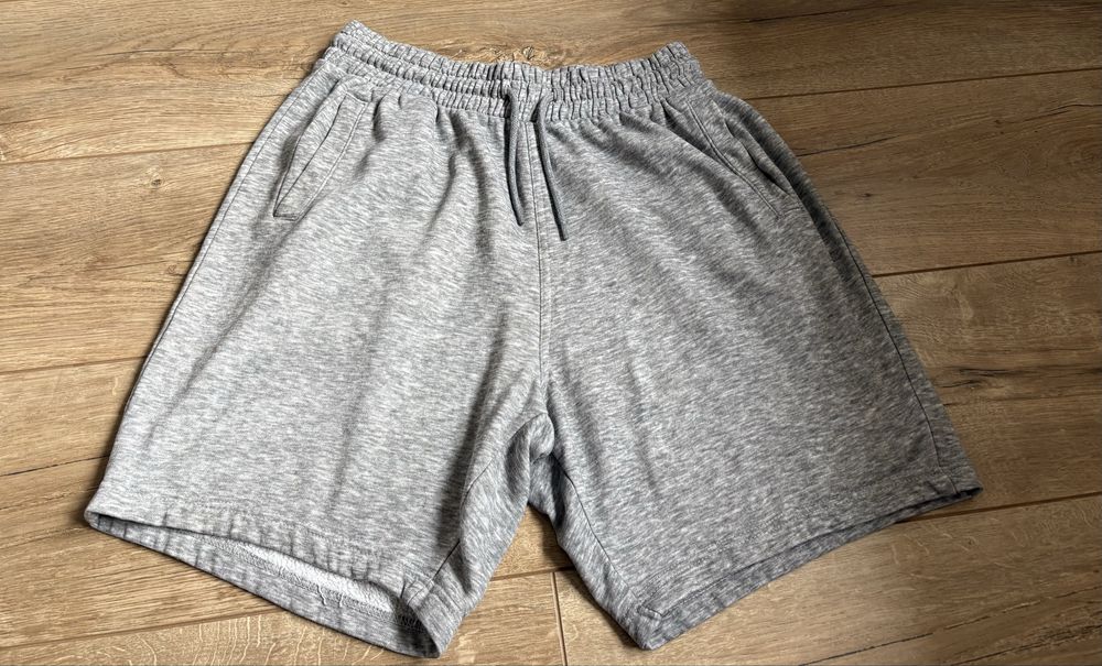 H&M panaolni scurti ,S