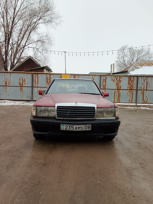 Мерс 190 2.3 газ-бензин