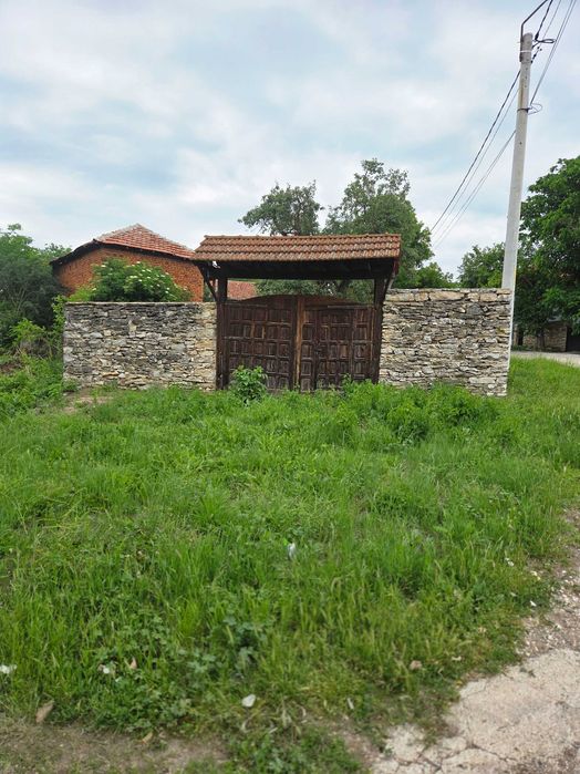 Парцел в с. Карлуково обл. Ловеч