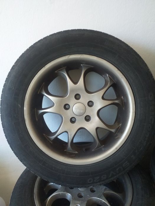 Гуми с джанти за SUV