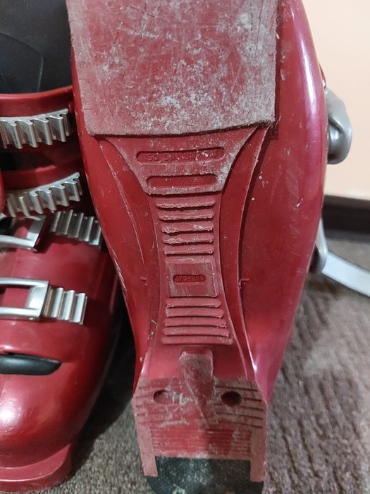 Продам лыжные ботинки СРОЧНО