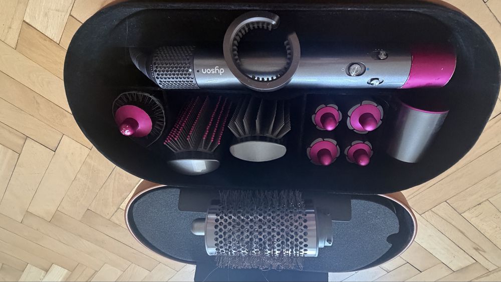 Perie de par Dyson