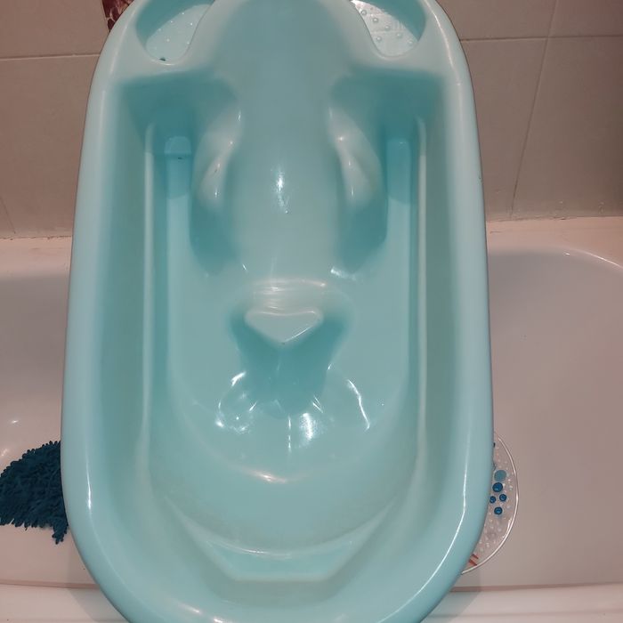 Срочно продам детскую ванночку