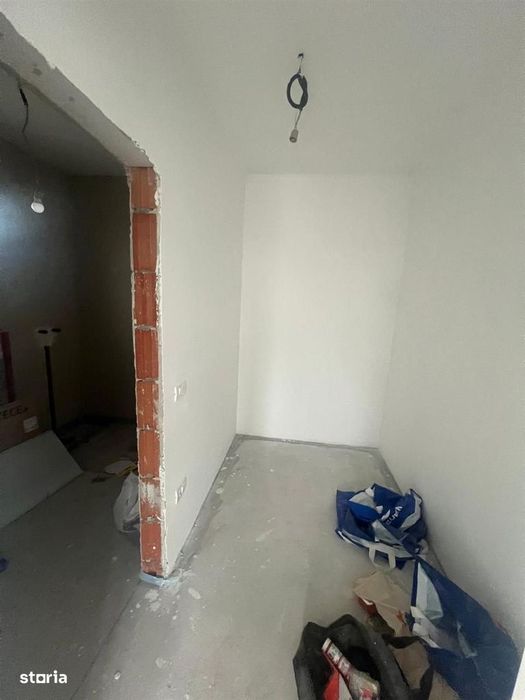 Casa partial finisata in Santandrei