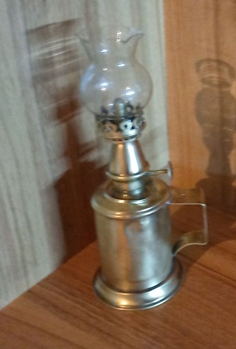 Lampă Pigeon perfect întreținută