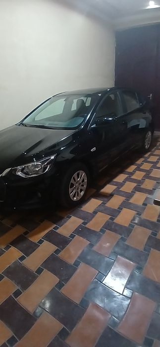 Onix 3 pazitsiya rangi qora 5500 probeg