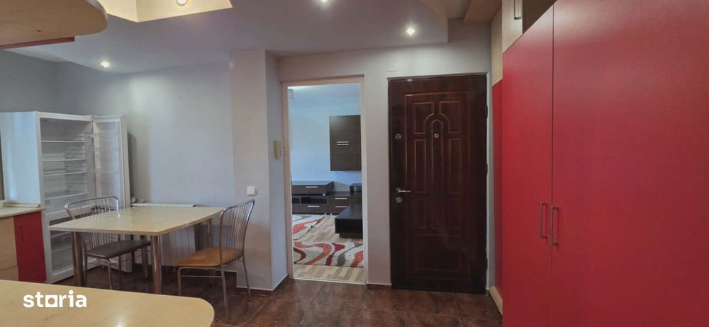 Ap 2 cam. decomandat de închiriat, str. Moldovei