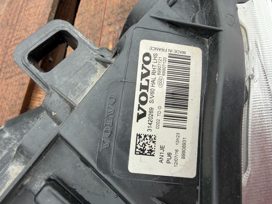 Фар Volvo V60/S60
