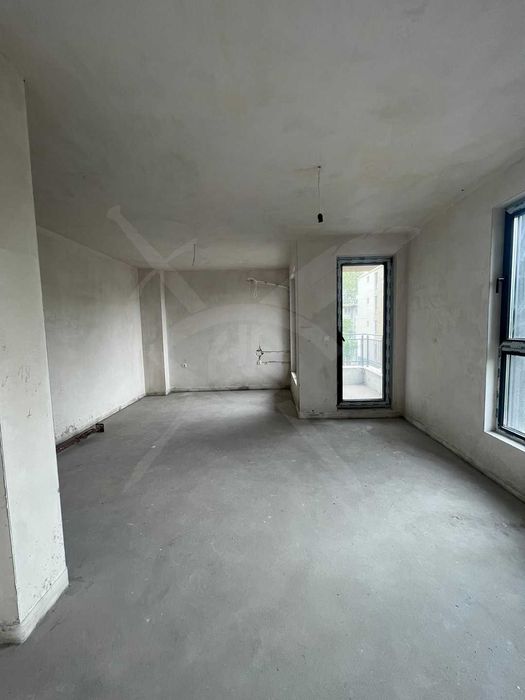 Продава се Тристаен апартамент в Варна, Операта - 84 кв.м за 2453 €/кв.м - Снимка #2