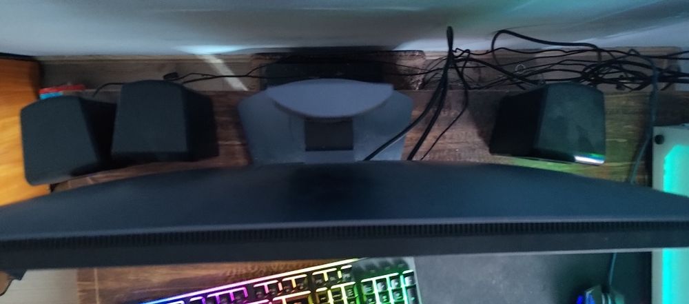 PC gaming (full setup) vând unitatea și separat preț 2650 lei