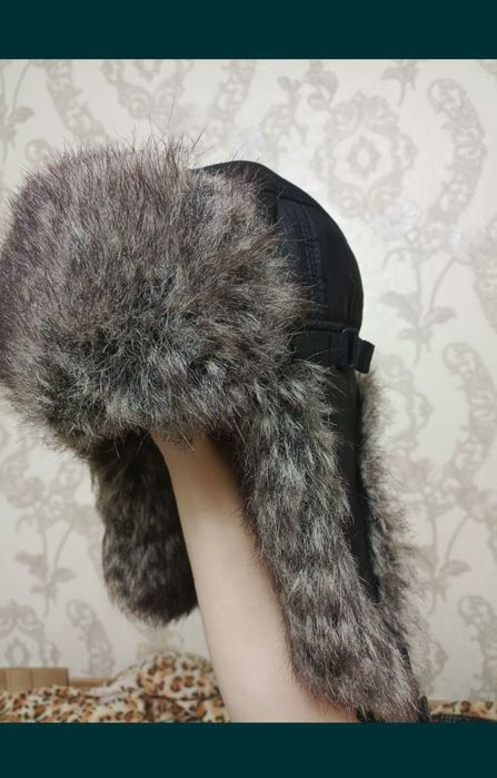 Шапка зимняя на мальчика 7-10 лет