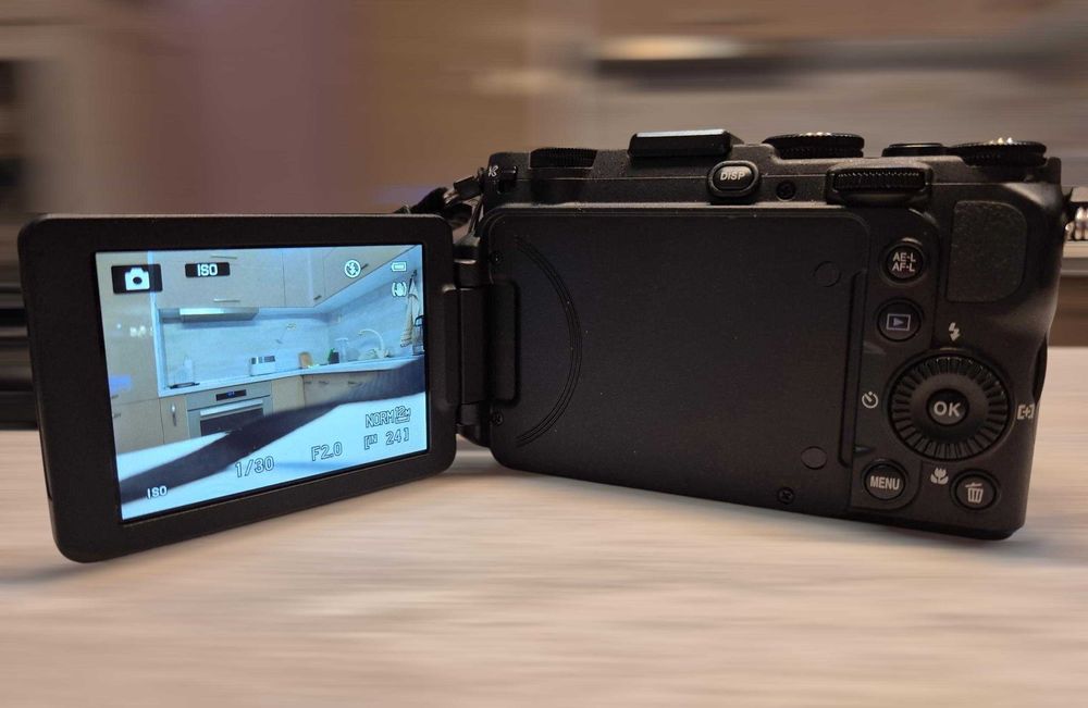 ОТЛИЧЕН! NIKON COOLPIX P7700 - мощен и компактен цифров фотоапарат!