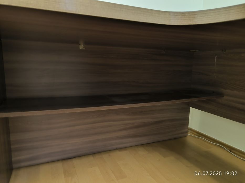 Стол компьютерный