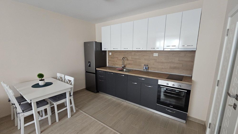 Дава се под наем Тристаен апартамент в Пловдив, Каменица 1 - 80 кв.м за 550 € - Снимка #1