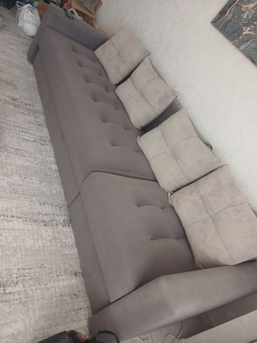 Продам диван 4 метр