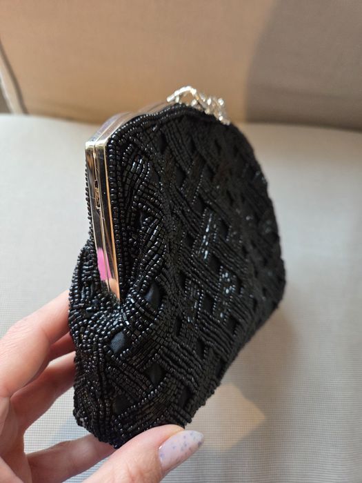 Дизайнерска вечерна чантичка с мъниста