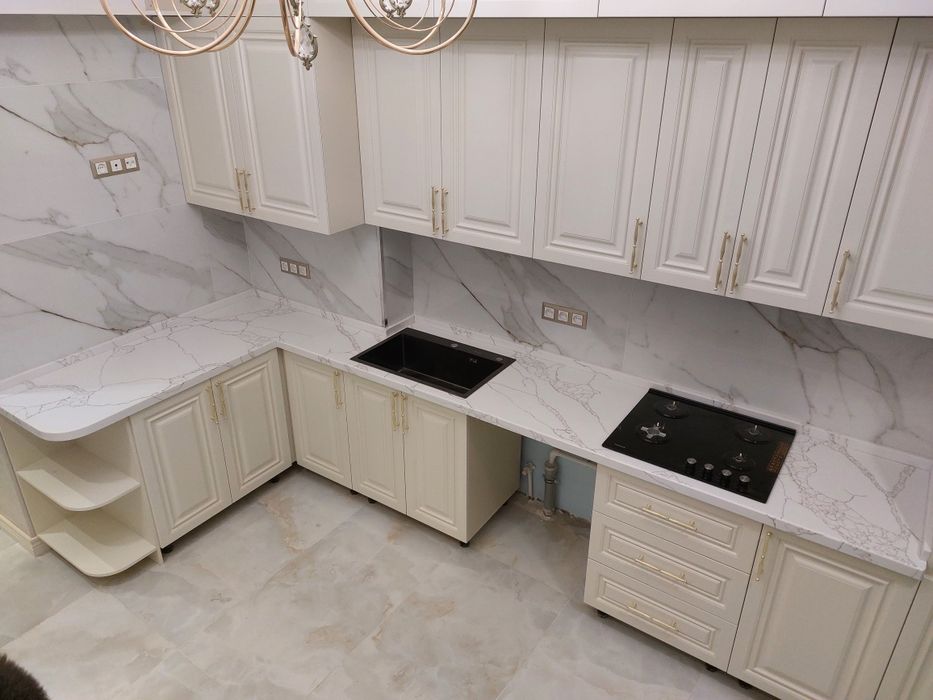 Столешницы из кварца и акрила любой сложности