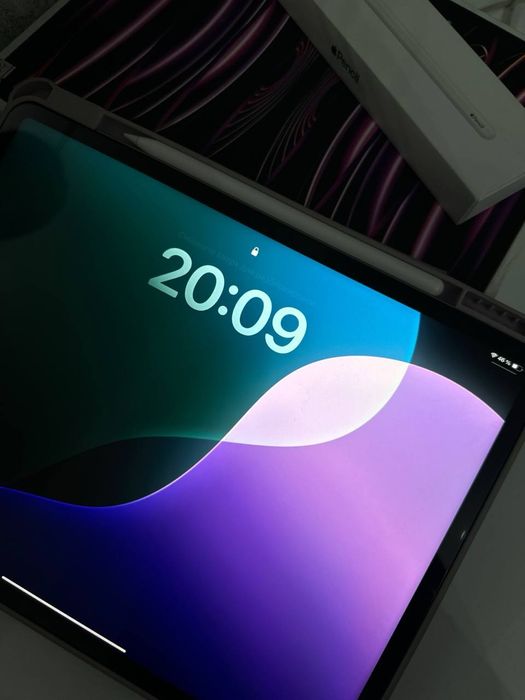 Ipad pro 12.9 6-generation