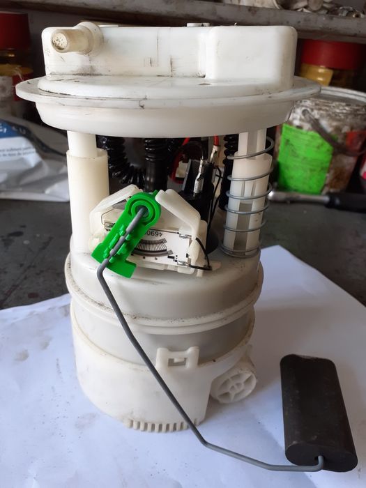 Pompă de benzină Dacia Logan Sandero 1.2 1.4 1.6 MPI