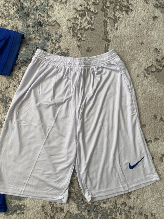 Продам сплртивные комплекты