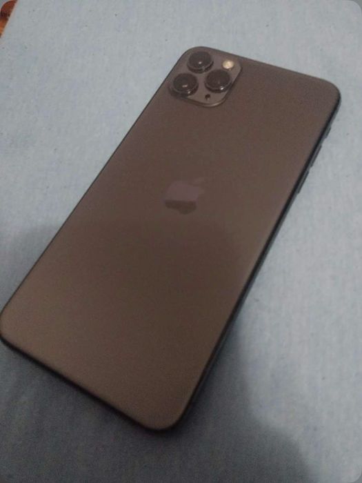 Iphone 11 pro max 100% 64 gb