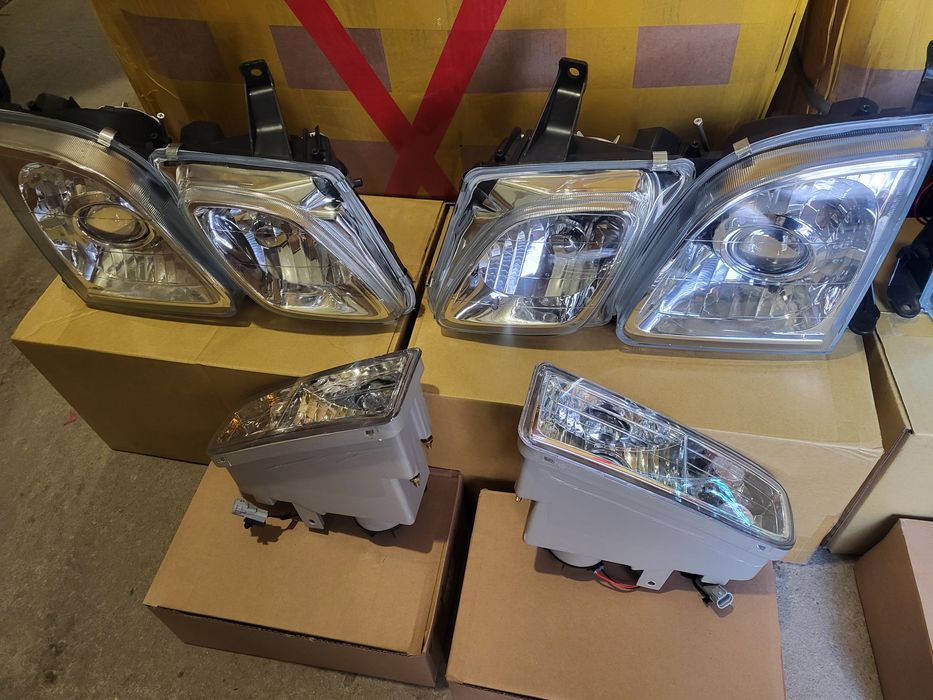 Фары Lexus LX 470