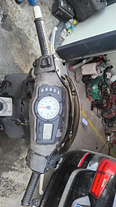 Vînd scuter Piaggio nrg răcire apă 49cc toate piese noi