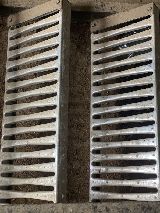 scara metalica exterioara