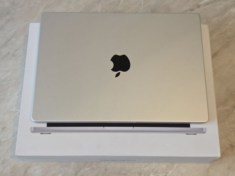 MacBook Air Pro M4/M5 новые