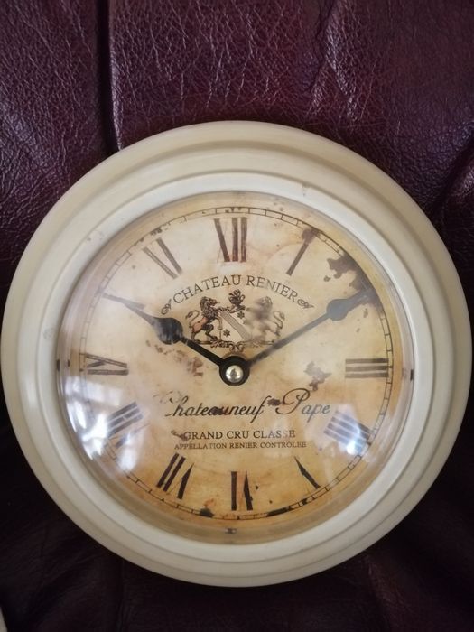 Барометър, часовник, различни модели