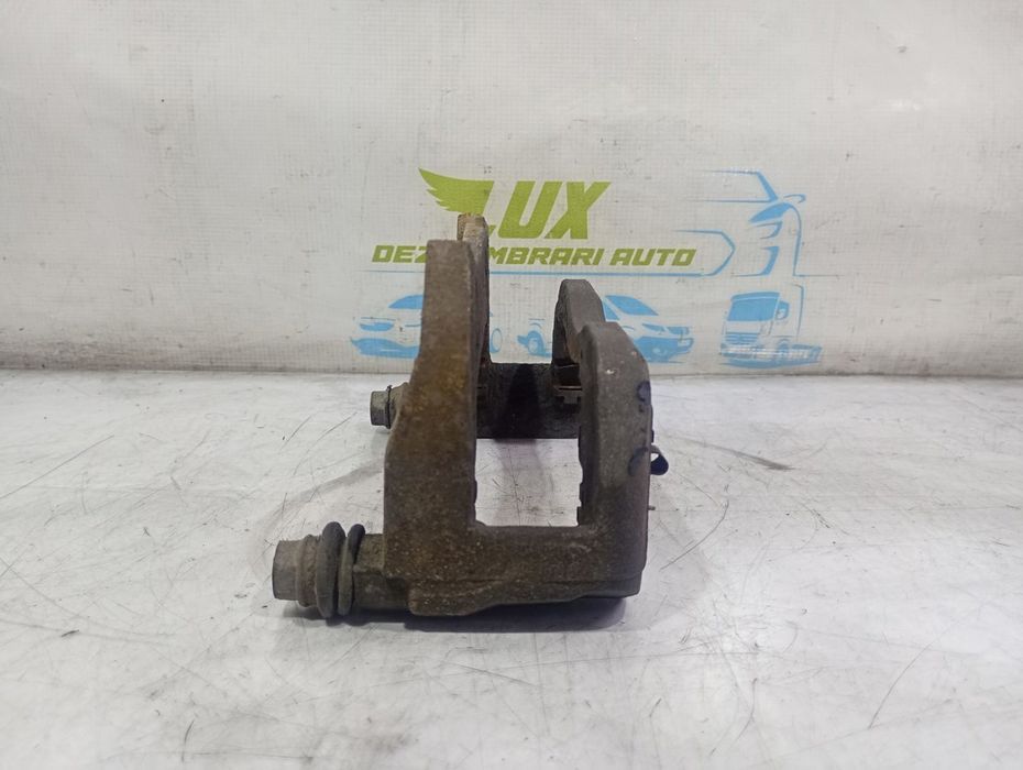 Suport etrier stanga fata Toyota RAV4 4 (XA40) (2012 - 2015) 2.2 D-4D 2.2 D-4D 2ADFHV
