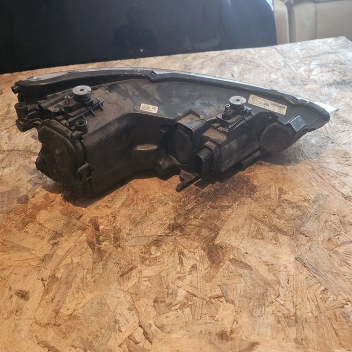 Ляв фар за ауди А1  оригинален