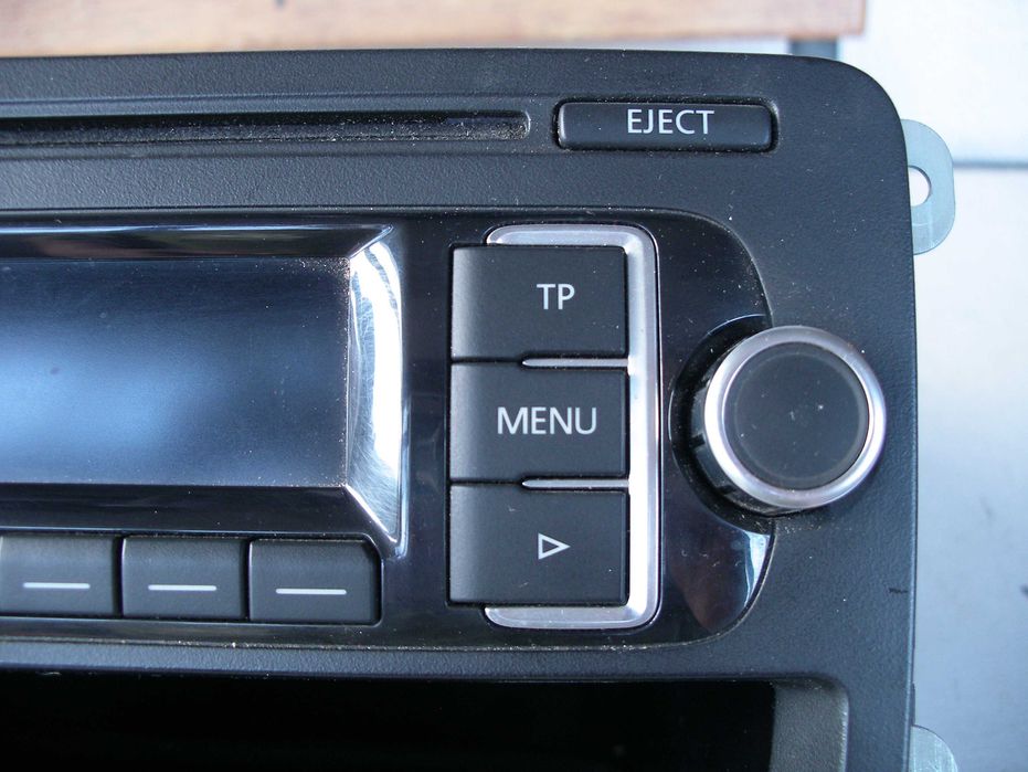 Ново радио за Volkswagen