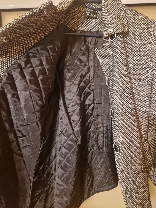 Palton în două culori